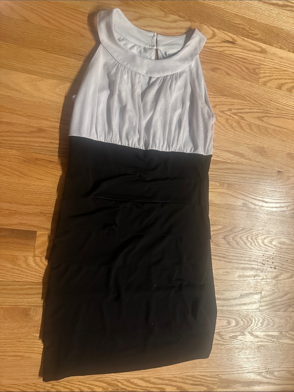 Enfocus Studio Black and White Sleeveless Midi Dress
